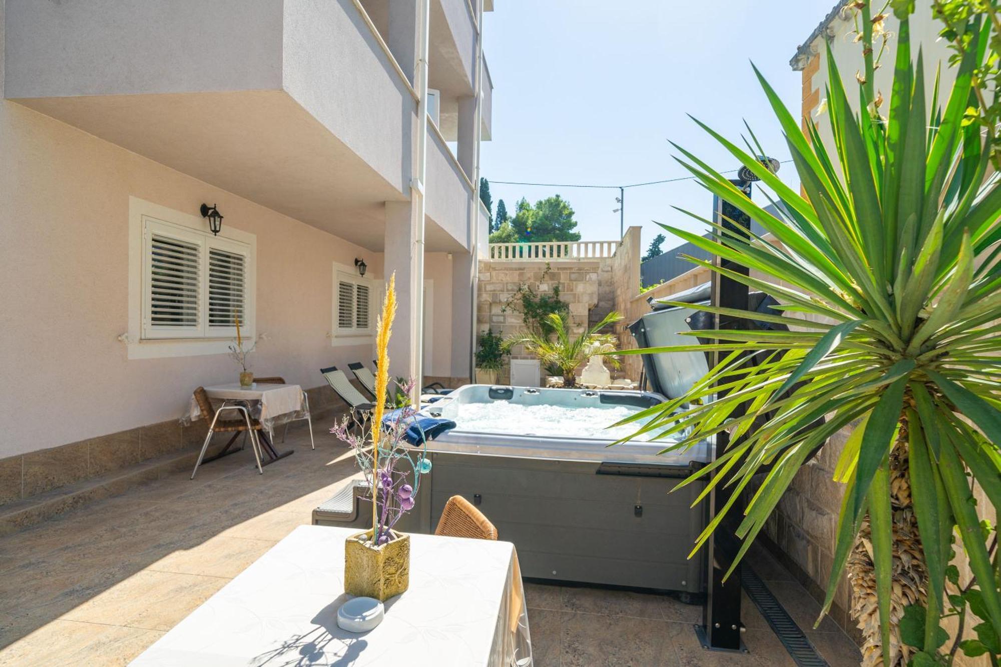 Apartments Villa Aura - Adult Only Dubrovnik Exterior photo